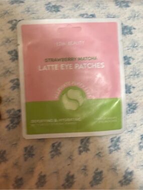 Esw beautyStrawberry Matcha Latte Eye Patches - Pink & Green